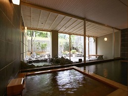 SUICHOKAN - Caters to women