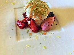 Holiday Villa Hotel & Resort Karuizawa