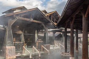 Spa Resort Hawaiians ViR Port