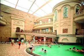 Spa Resort Hawaiians ViR Port