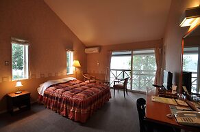 Country Inn The White Marine