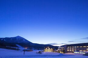 Hoshino Resorts Bandaisan Onsen Hotel