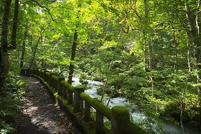 Hoshino Resorts Oirase Keiryu Hotel