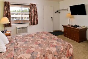 Canadas Best Value Inn Whitecourt