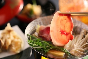 Nakaoyama Onsen Shosenkaku