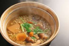 Nakaoyama Onsen Shosenkaku