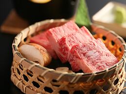 Nakaoyama Onsen Shosenkaku