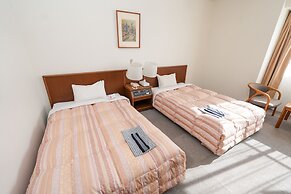 Tendo Central Hotel