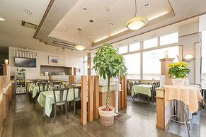 Tendo Central Hotel