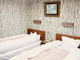 Riverside Hotel Shoei