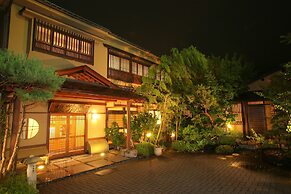 Oiwakeya Ryokan
