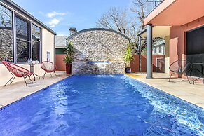 Berry Village Boutique Motel