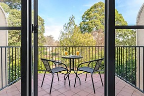 Berry Village Boutique Motel