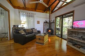 Crater Lakes Rainforest Cottages