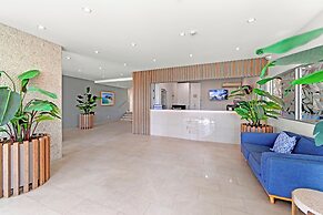 Pacific Regis Apartments