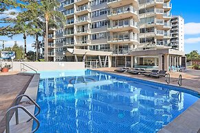 Pacific Regis Apartments