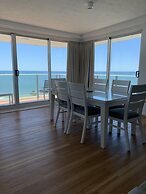 Pacific Regis Apartments