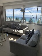 Pacific Regis Apartments