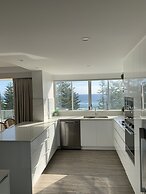 Pacific Regis Apartments