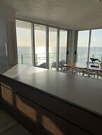 Pacific Regis Apartments