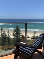 Pacific Regis Apartments