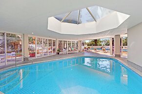 Pacific Regis Apartments