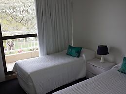 Kirribilli Riverfront Apartments