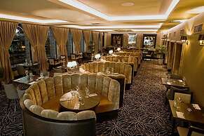 County Hotel & County Aparthotel Newcastle