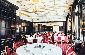 County Hotel & County Aparthotel Newcastle