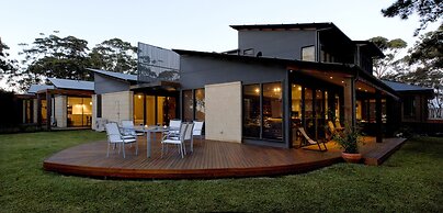 By the Beach B&B and Apartments