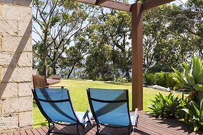 By the Beach B&B and Apartments