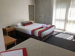 Bathurst Studio Apartments