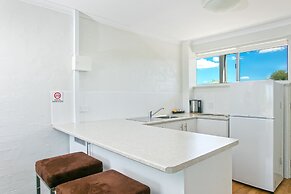 Bathurst Studio Apartments