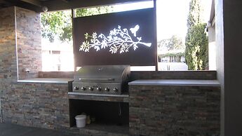 Cobram Colonial Motor Inn