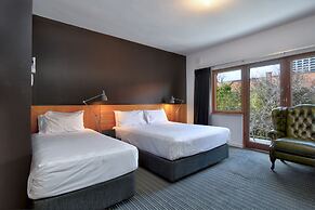 Riverview On Mount Street