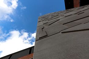 Riverview On Mount Street