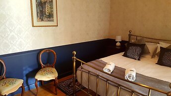 The Bears Went Over the Mountain