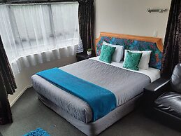 Pembrooke Motor Lodge