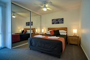 Albacore Apartments