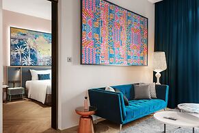 Resorts World Sentosa - Hotel Ora