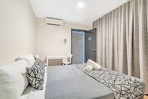 Surf Beach Motel Port