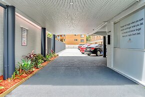 Surf Beach Motel Port