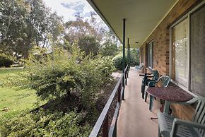 Grampians View Cottages and Units