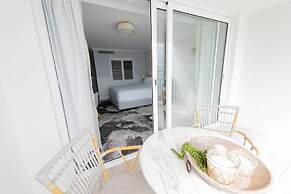 The Beachcomber Hotel & Resort, an Ascend Collection Resort