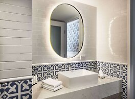 The Beachcomber Hotel & Resort, Ascend Hotel Collection