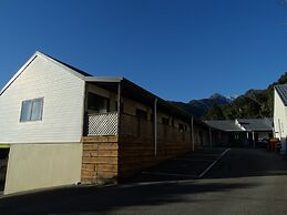 Alpine Glacier Motel