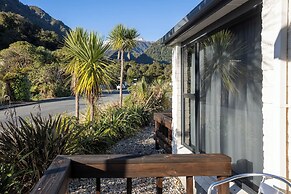 Alpine Glacier Motel