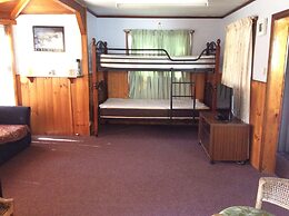 Crayfish Creek Van & Cabin Park