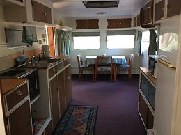 Crayfish Creek Van & Cabin Park