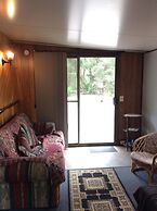 Crayfish Creek Van & Cabin Park